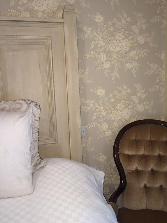 Riverbank, Country Pub And Guesthouse キャリックマクロス エクステリア 写真